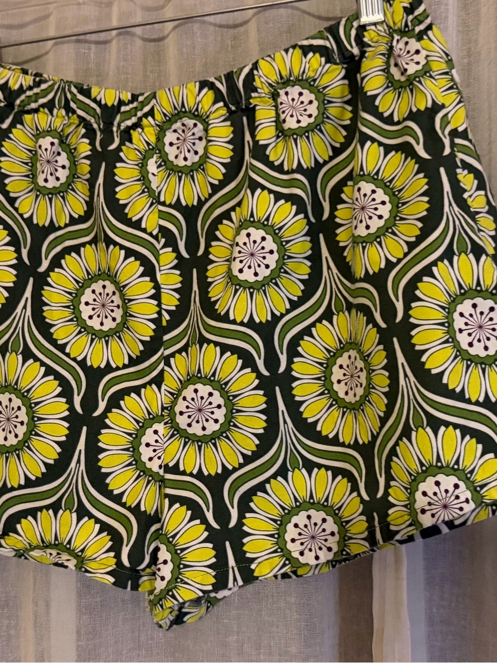 Green Floral Circle-Print Skater Shorts